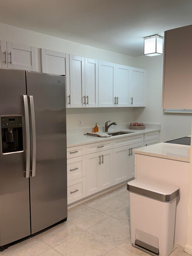 Foto principal - 1527 N J St