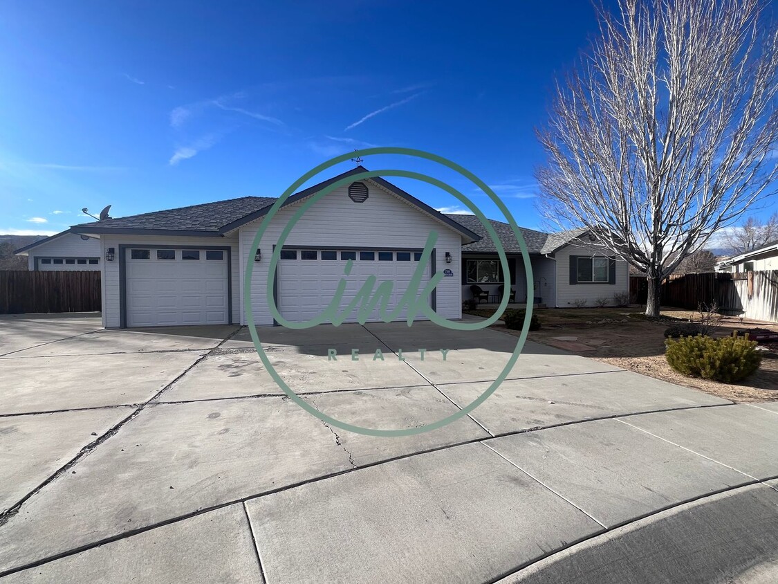 Foto principal - Single Family Home for Rent in Carson City...