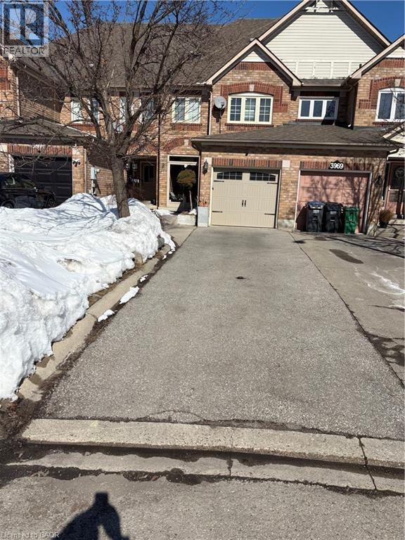 Building Photo - 3971 Zenith Ct