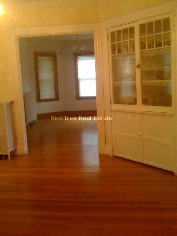 Building Photo - 141 Willow St