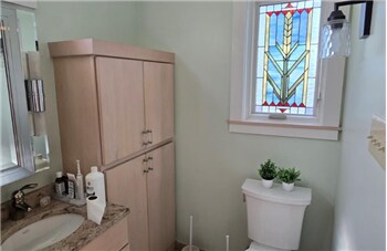 Foto del edificio - 4213 Ramsey Ave