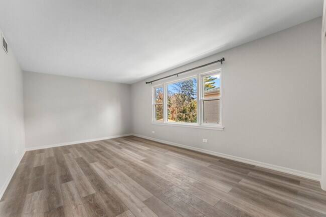 Foto del edificio - 740 E North Broadway St