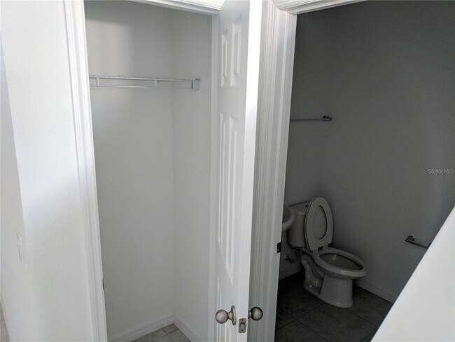 Foto del edificio - 15355 Willow Arbor Cir