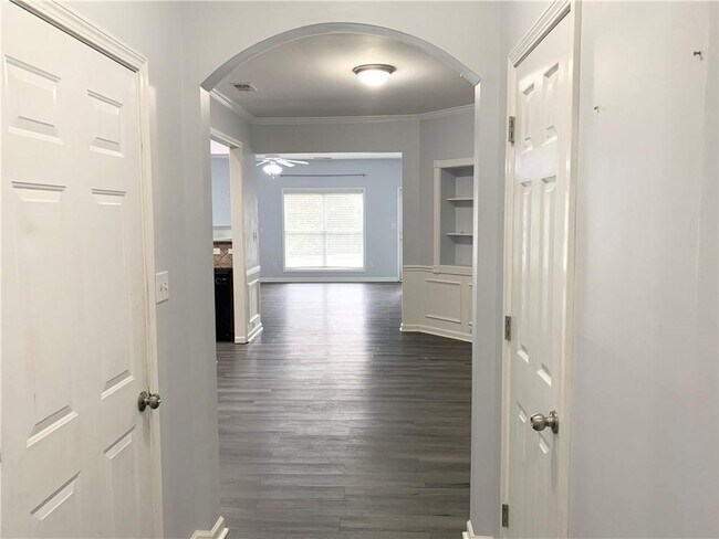 Foto del edificio - 1839 Coleville Oak Ln