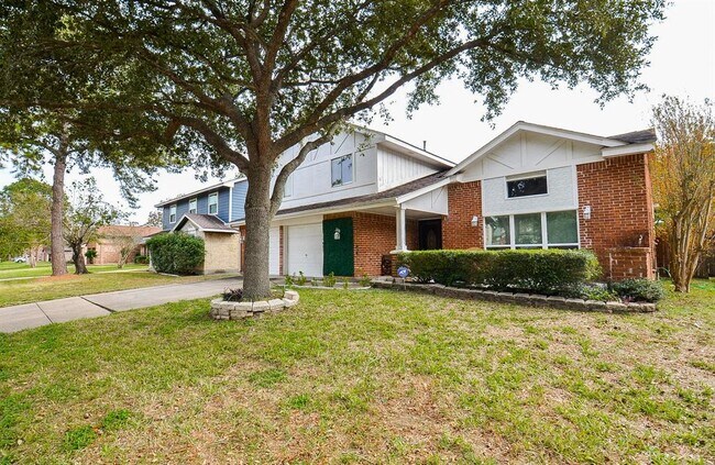 Building Photo - 21431 Park Bend Dr
