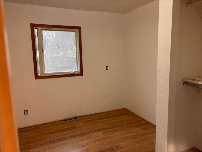 Foto del edificio - Charming 3-Bedroom Home in Anchorage