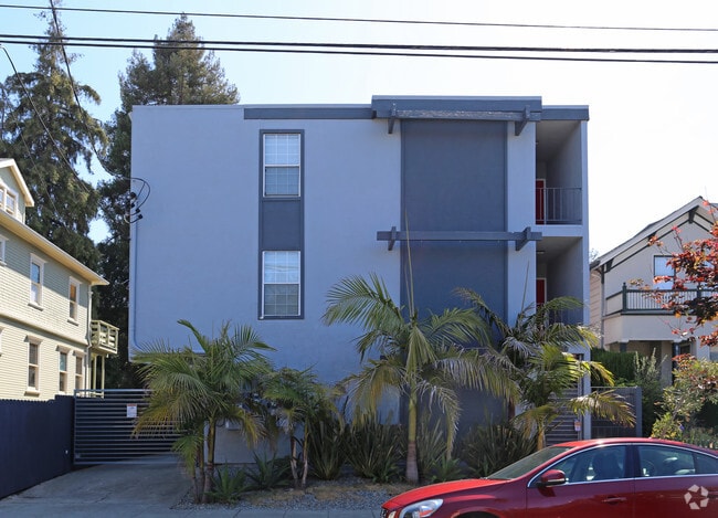 Building Photo - 2537 Fulton St
