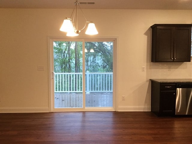 Foto del edificio - 3021 Greenmont Cir