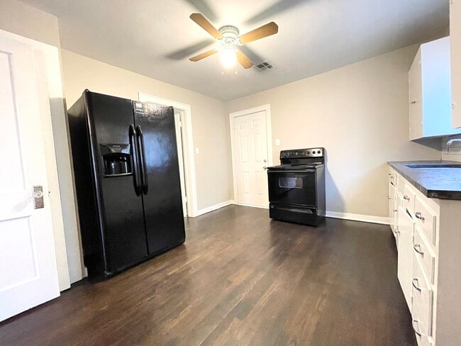 Foto del edificio - 2108 N 21st St