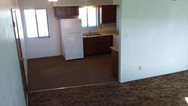 kitchen - 706 S Fourth St