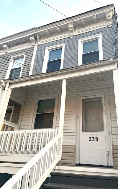 Foto principal - 335 7th St