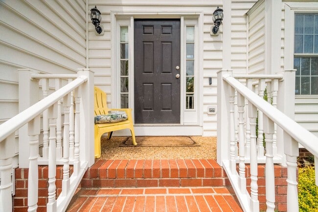 Foto del edificio - Beautiful 5 Bedroom 3.5 Bath Home in Glen ...