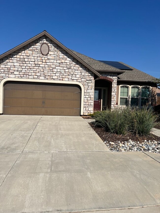 Building Photo - 3891 Duncan Ave