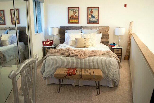 Lofted bedroom - 1511 16th St