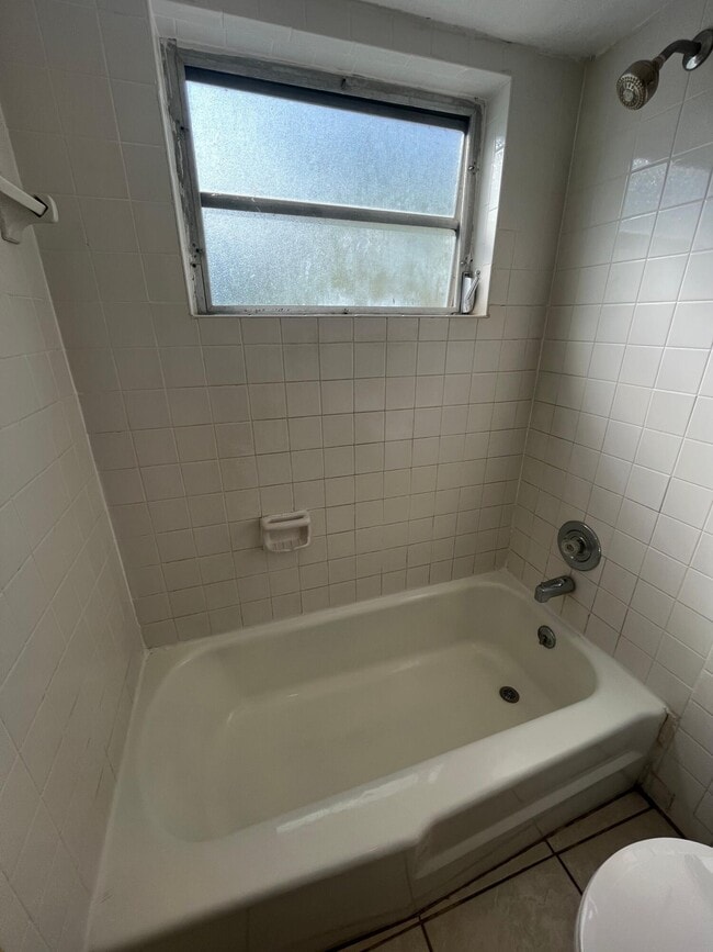 Foto del edificio - 700 S Broadway