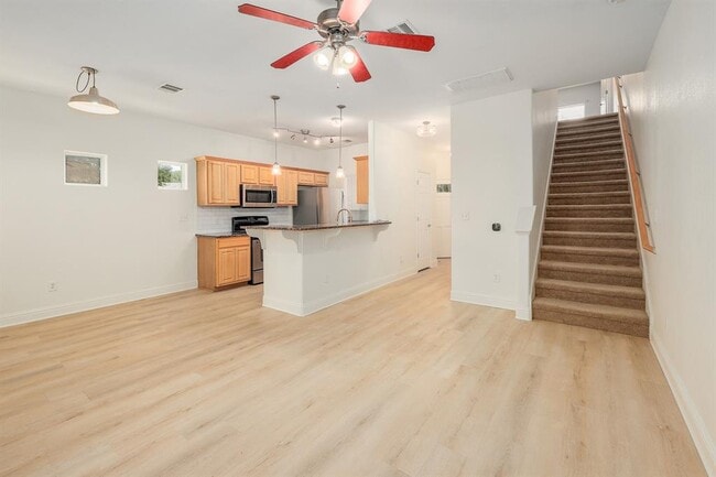 Foto del edificio - 4803 Pecan Springs Rd