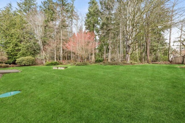 Foto del edificio - 4 bedroom in Redmond WA 98053