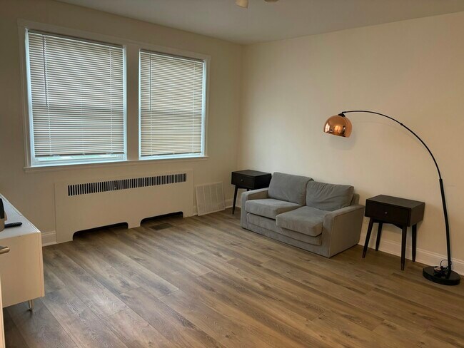 Foto del edificio - 1543 Northwick Rd
