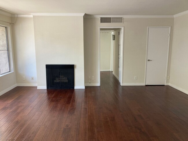 Building Photo - $3,295! Charming 2-Bed, 2-Bath Corner Unit...