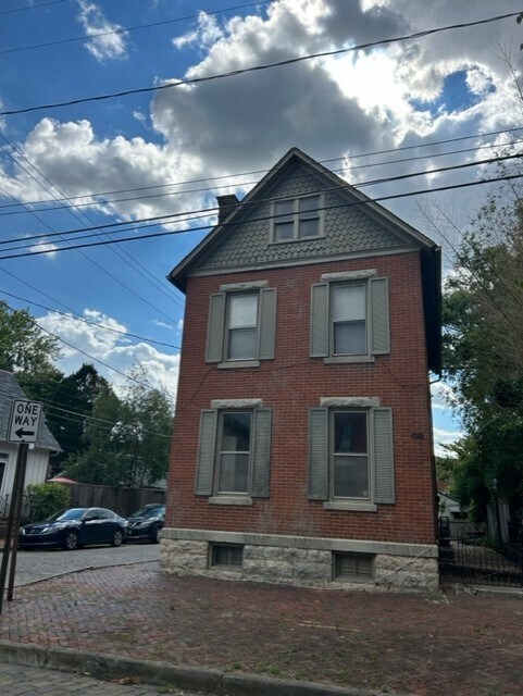 Primary Photo - 533 City Park Ave