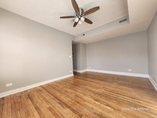 Foto del edificio - 7937 S Vernon Ave