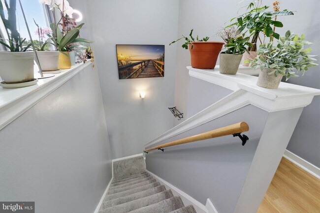 Foto del edificio - 1310 Roberts Way