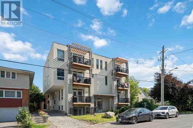 Building Photo - 1308 Thames St