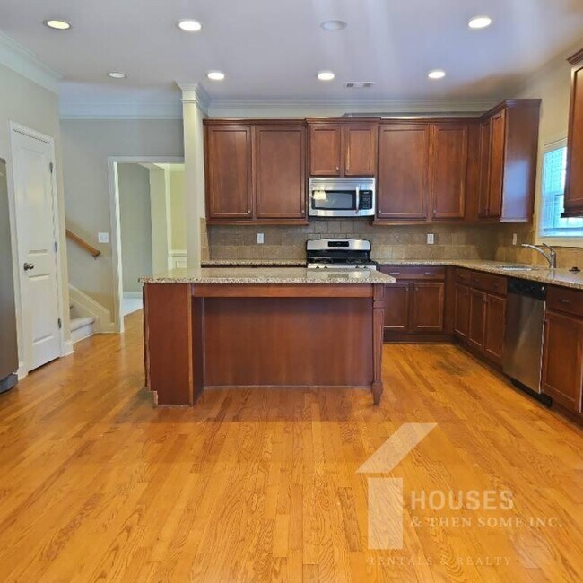 Foto del edificio - 204 Wild Meadow Dr