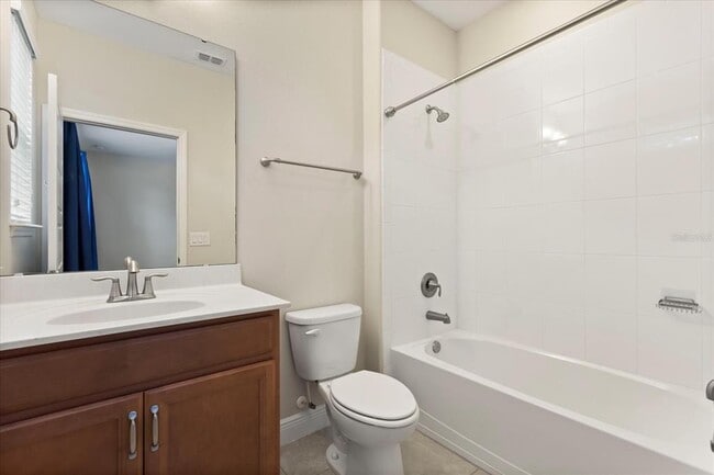 Building Photo - 2724 Lobelia Dr