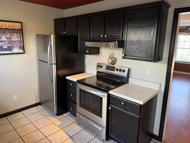 Building Photo - 712 S Cherokee St