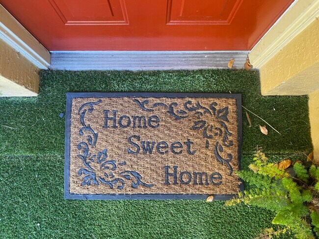 Foto del edificio - 4863 Via Palm Lakes