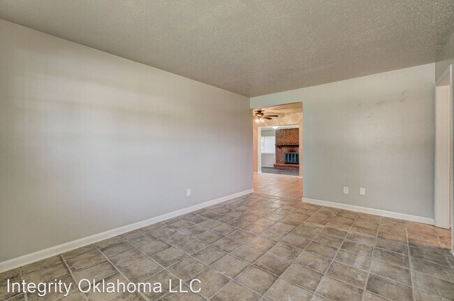 Foto del edificio - 3 br, 1.5 bath House - 4409 SE 43rd St.