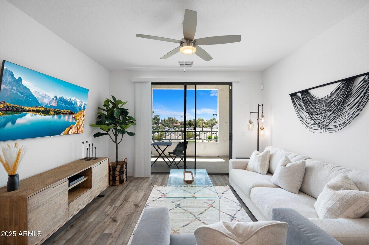 Foto principal - 2511 W Queen Creek Rd