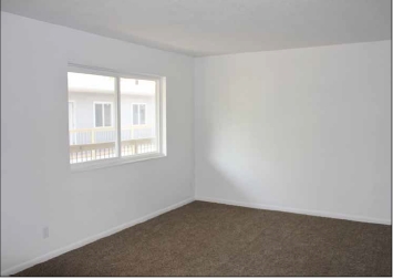 Interior Photo - Englewood Plaza Apartments