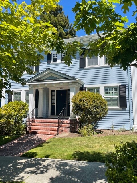 Primary Photo - 1829 Tacoma Ave