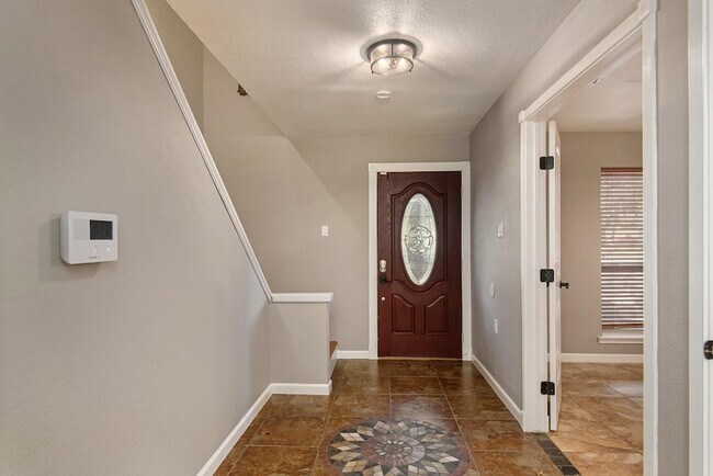 Foto del edificio - 6509 Ponderosa Ln