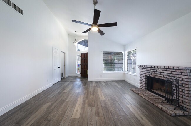Building Photo - 3905 Cibola Ct