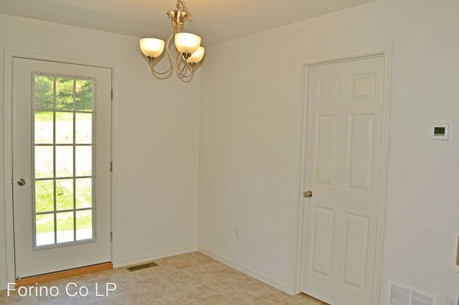 Building Photo - 3 br, 2.5 bath House - 3 West Abby Lane