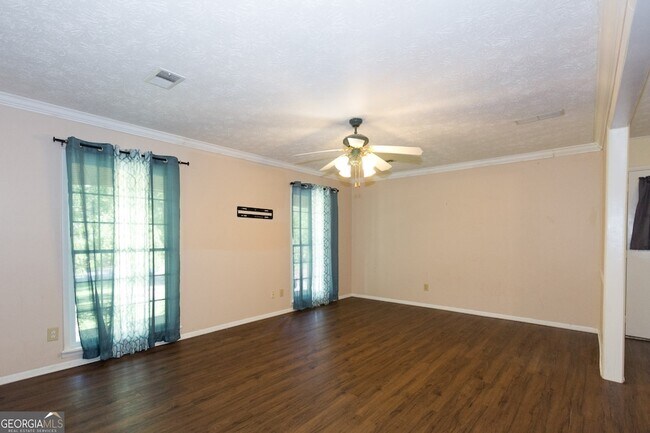 Building Photo - 3720 Sunny Hill Dr