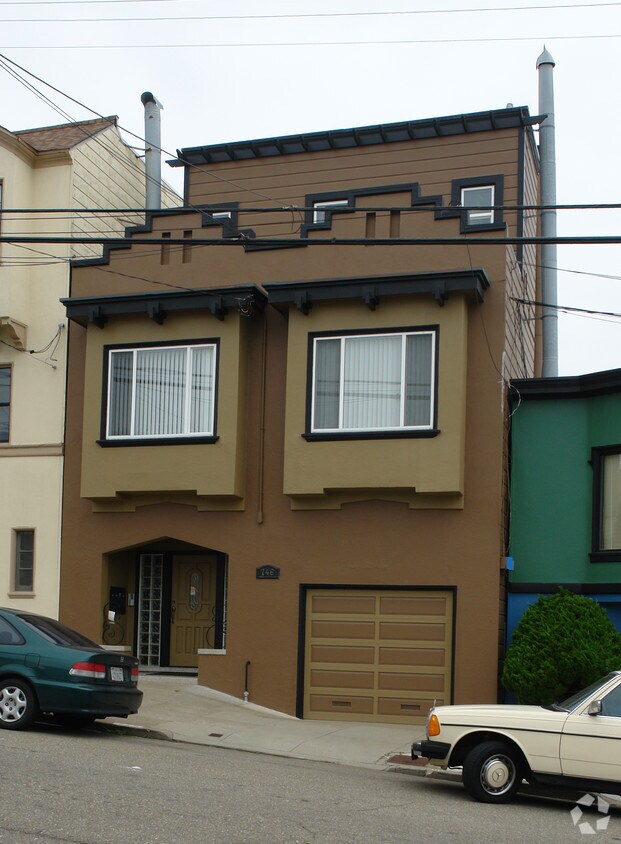 Foto principal - 746 46th Ave