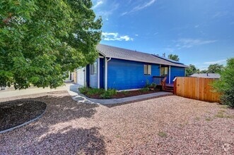 Building Photo - 615 Upton Dr