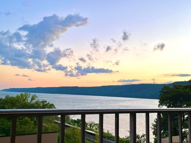 View of Hudson River from your own private balcony! - 1155 Warburton Ave