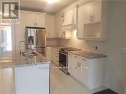 Photo du bâtiment - 3124 Post Rd