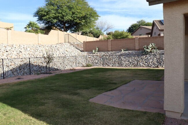 Building Photo - ***  CORONA DE TUCSON BEAUTY *** 3 Bedroom...