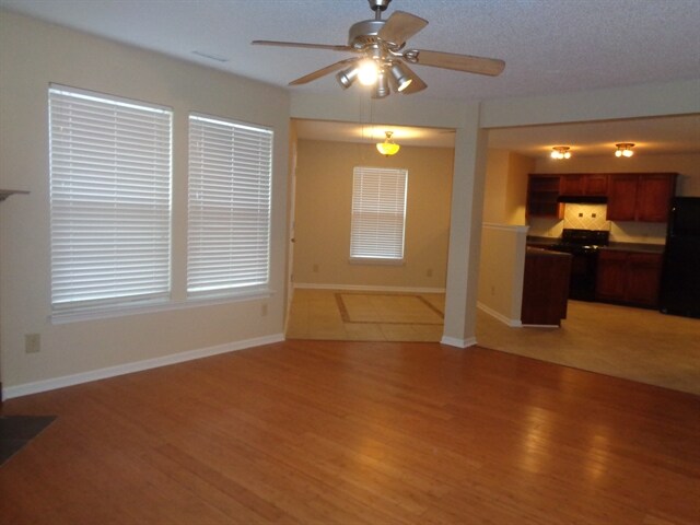 Building Photo - 2136 Olympia Dr