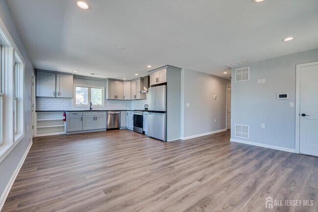 Foto del edificio - 4 Wilcox Ave