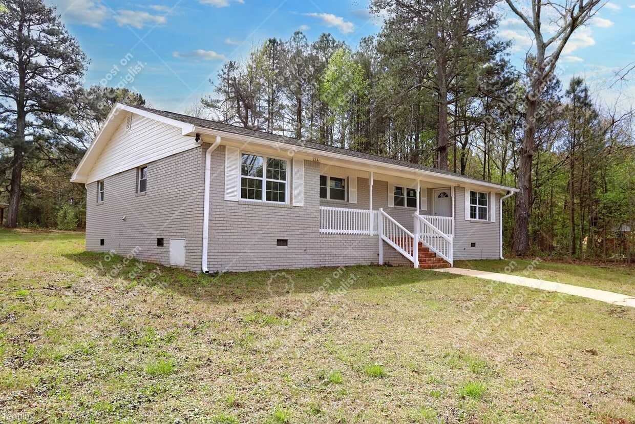 Primary Photo - 2 br, 1 bath Duplex - 22 Roper Dr A A