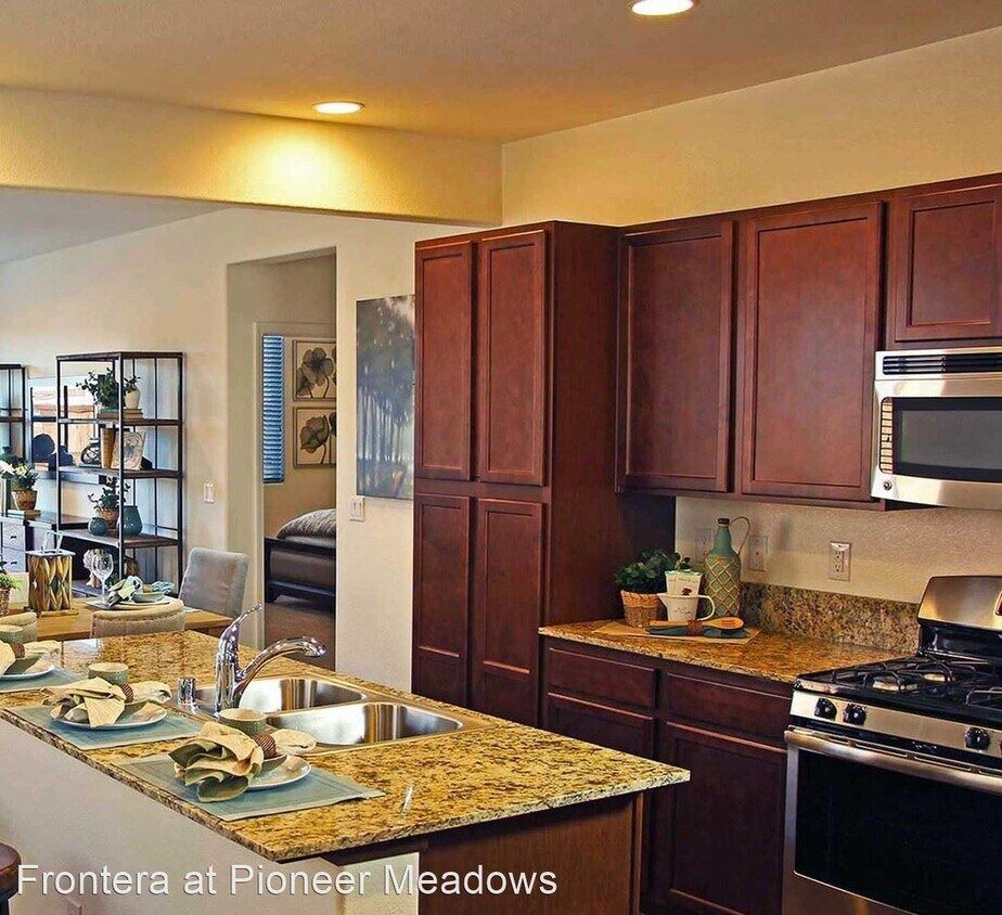Primary Photo - 2 br, 2 bath House - 6527 Mooncrest Drive
