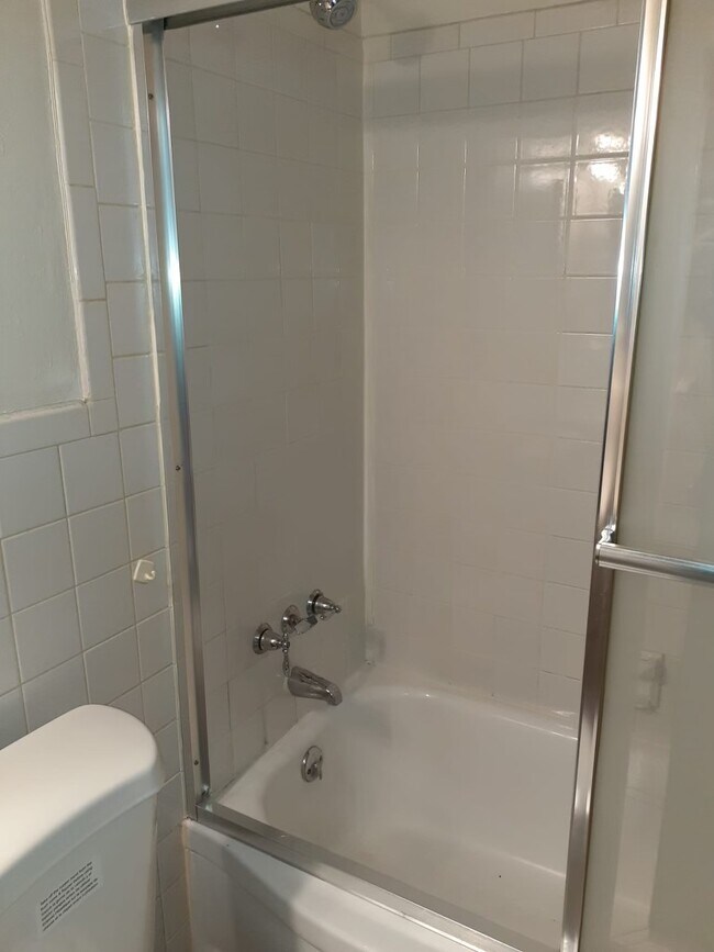 Foto del edificio - 2514 Telegraph Rd