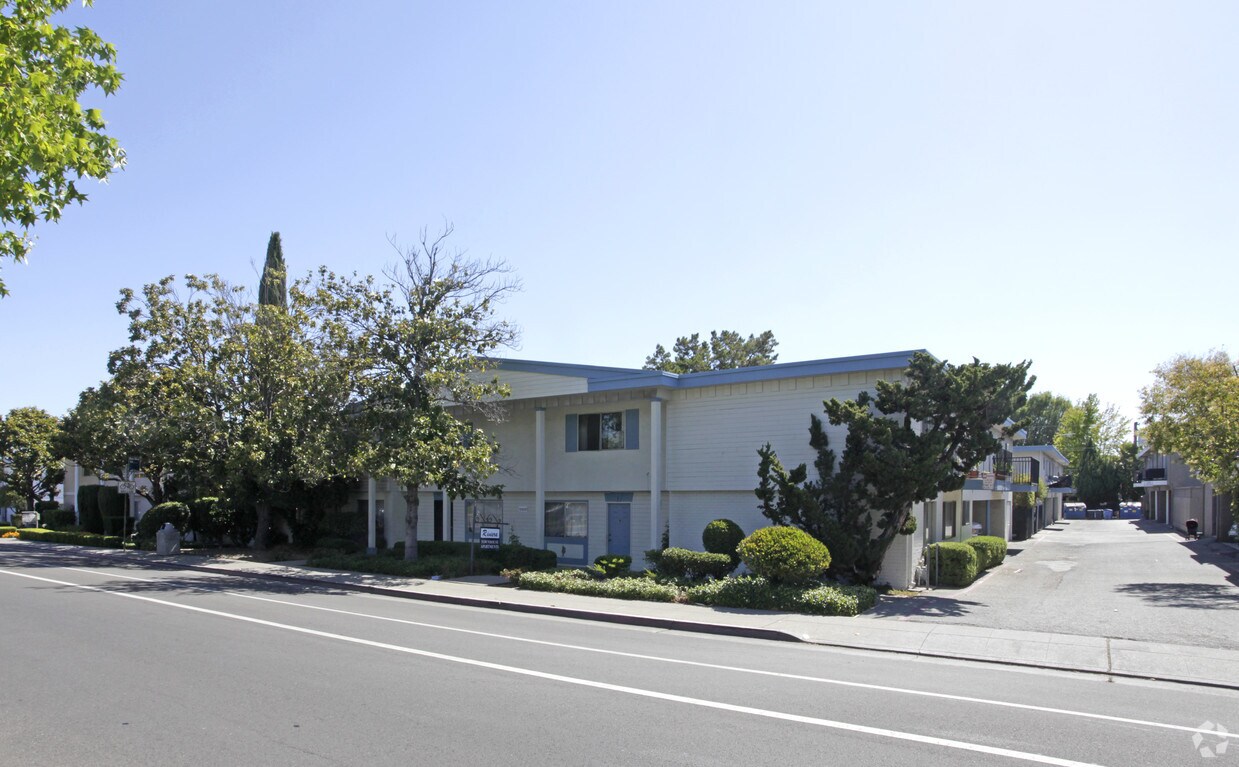 Foto principal - Riviera Townhouse Apartments